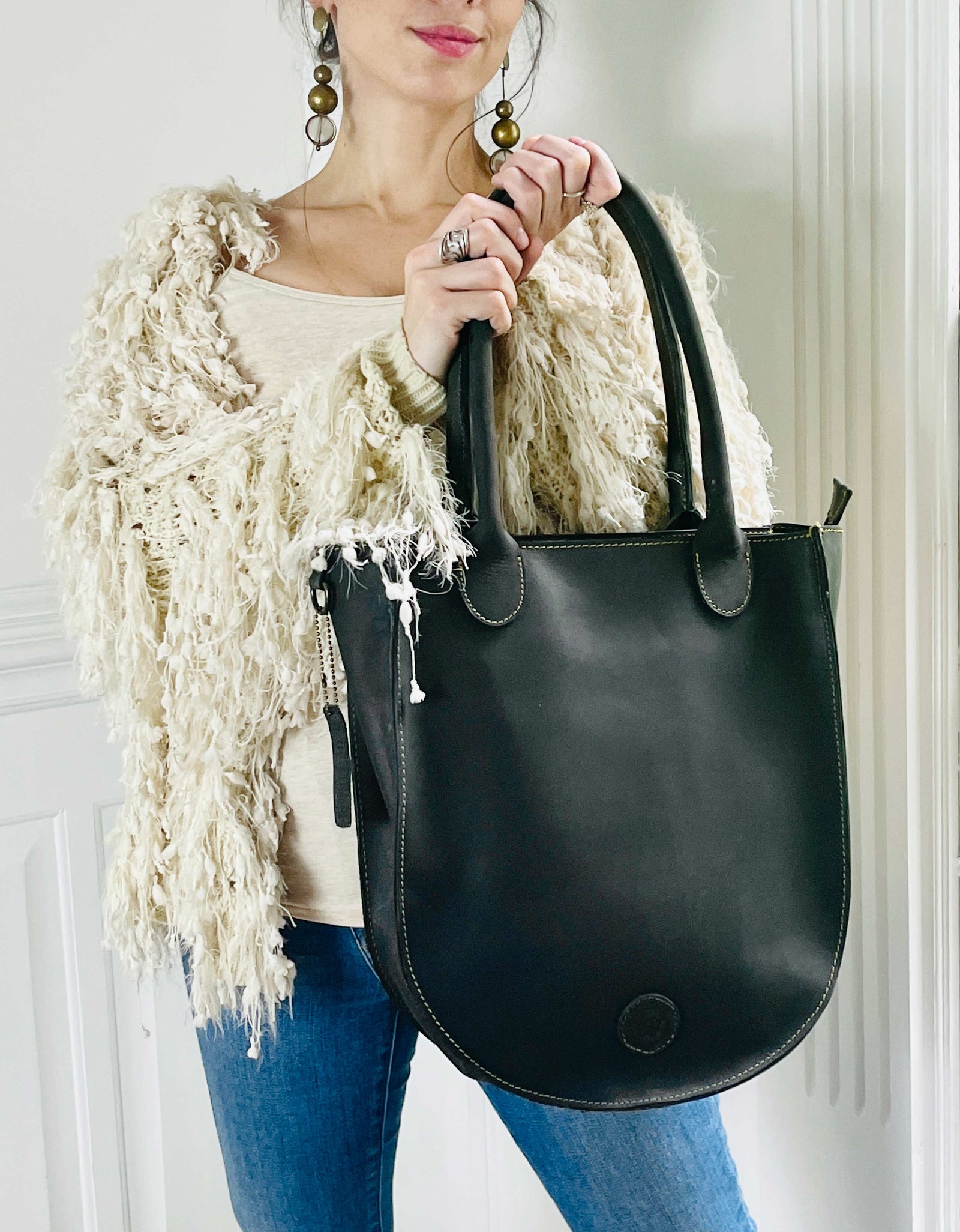 Bella Black Handbag